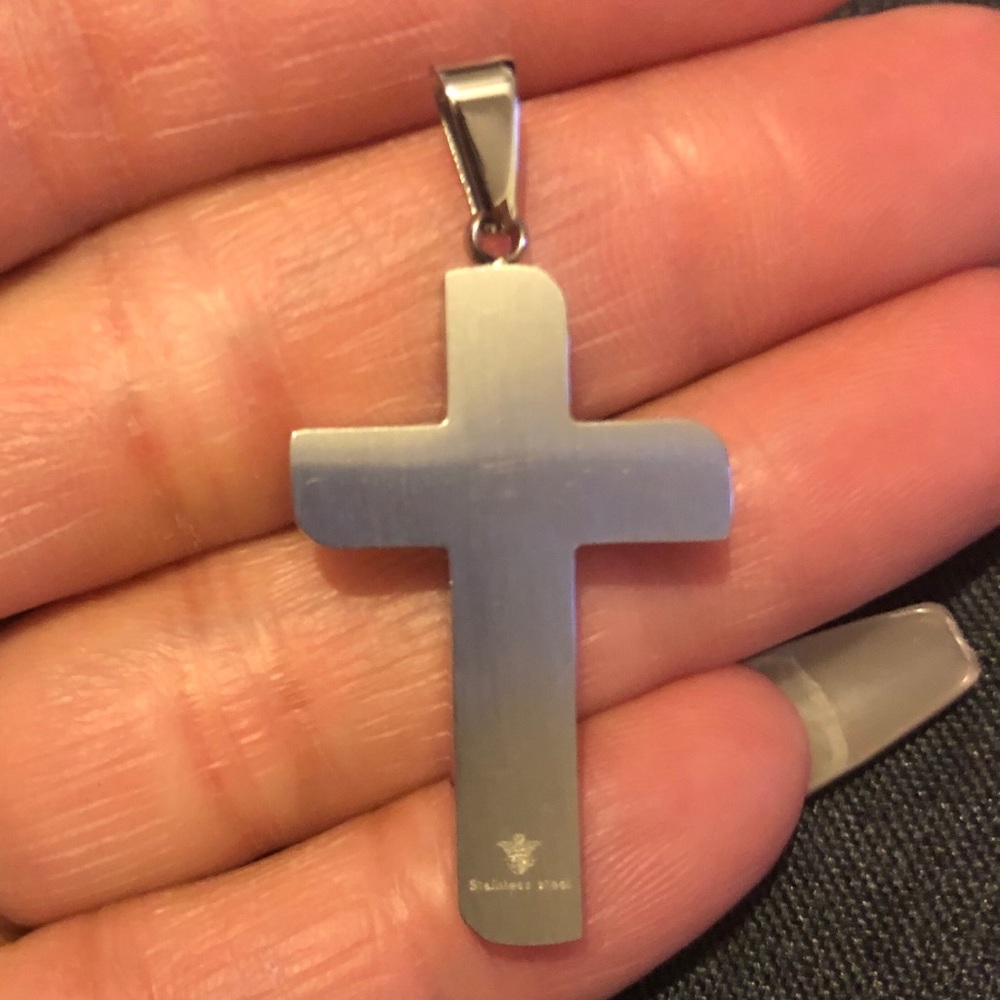 Stainless steel cross pendant “ New without tag “